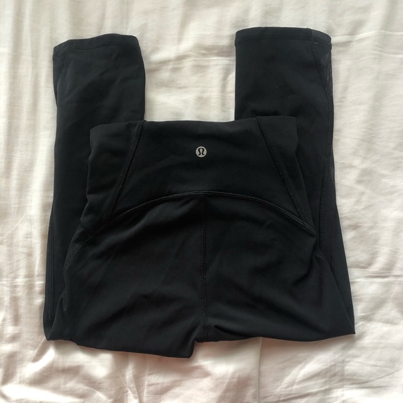 LULULEMON CROPPED LEGGINGS FOR WORKOUTS - Picture 1 of 3